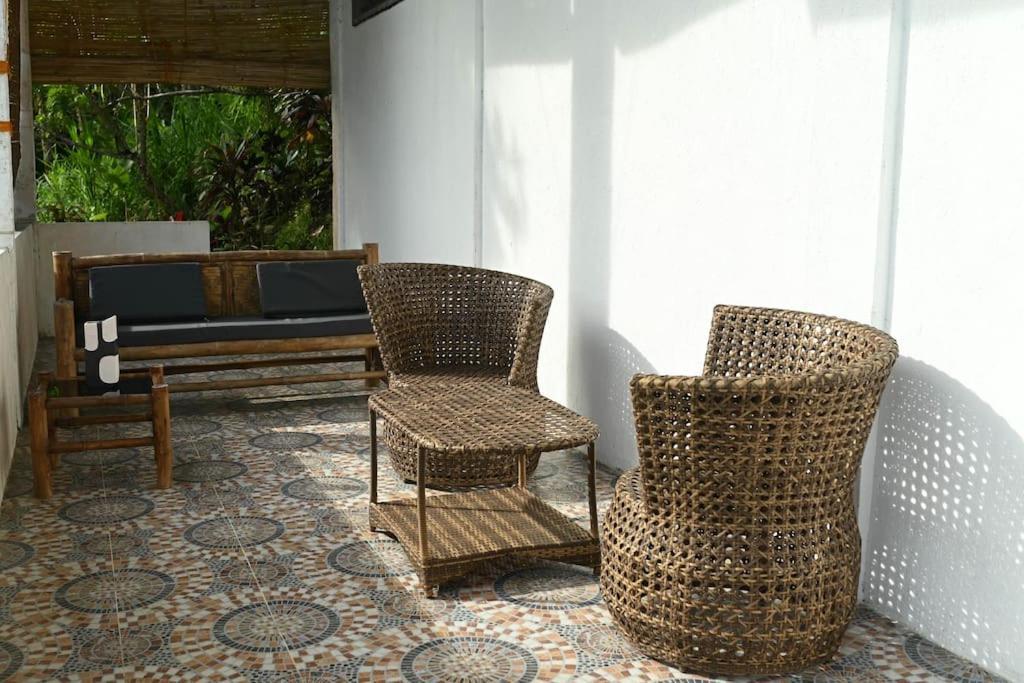 The Balcony Of The Camiguin Island Apartment มัมบาเฮา ภายนอก รูปภาพ