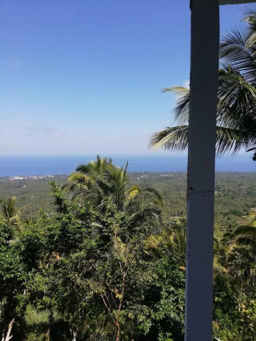 The Balcony Of The Camiguin Island Apartment มัมบาเฮา ภายนอก รูปภาพ