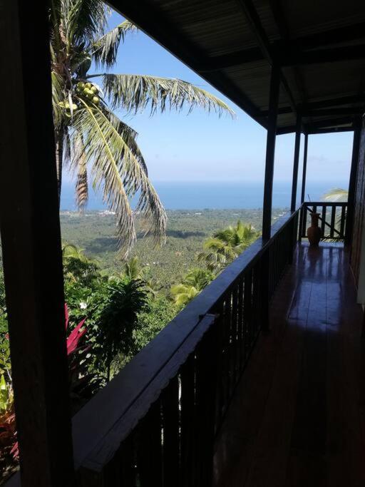 The Balcony Of The Camiguin Island Apartment มัมบาเฮา ภายนอก รูปภาพ